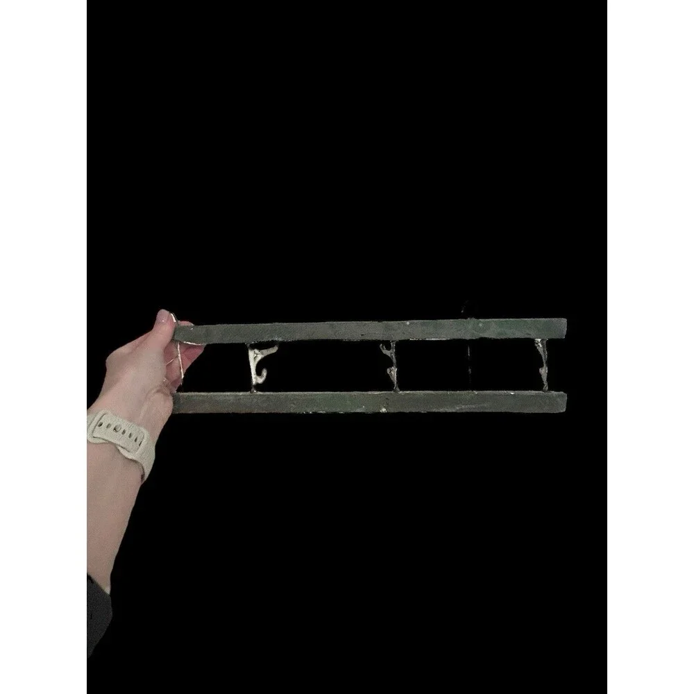 Vtg Painted Wood Rail & 3 Metal Swivel Hooks Wall Mounted Hanging Hat Coat Rack